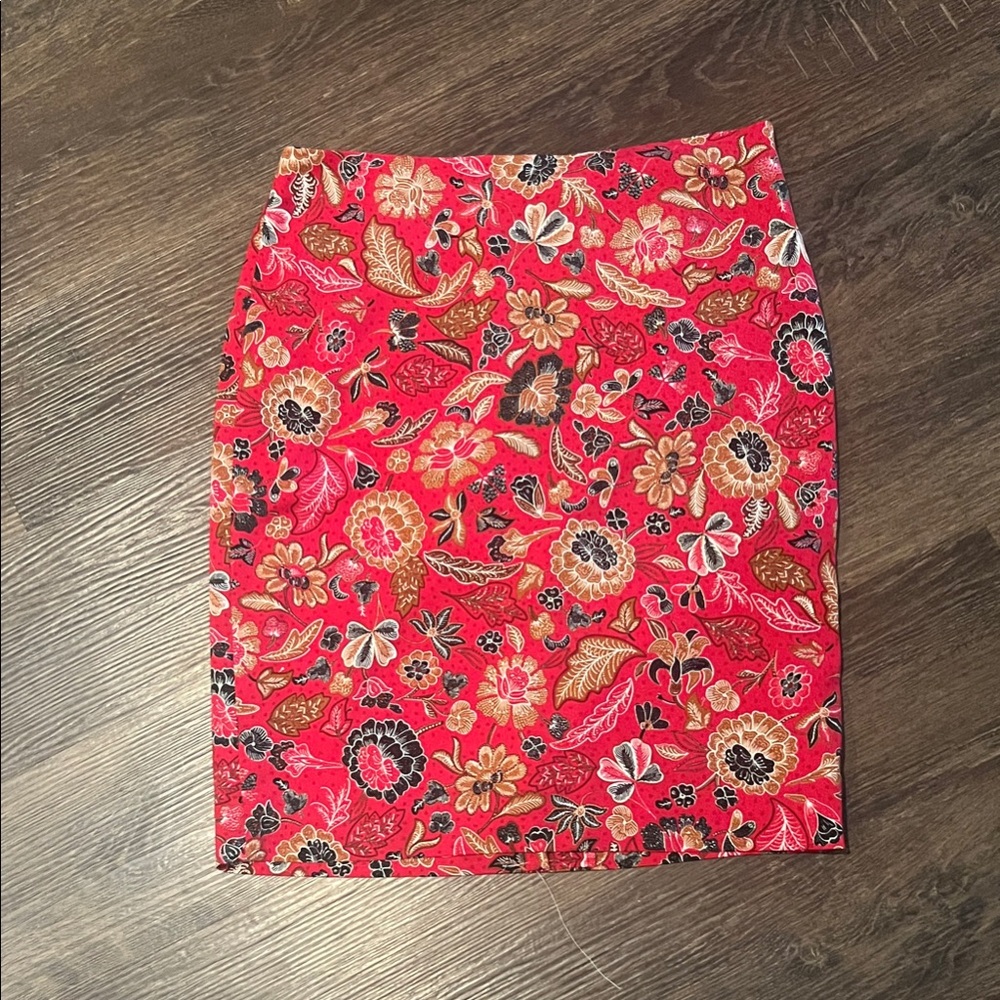 Elegant Red Floral Pencil Skirt